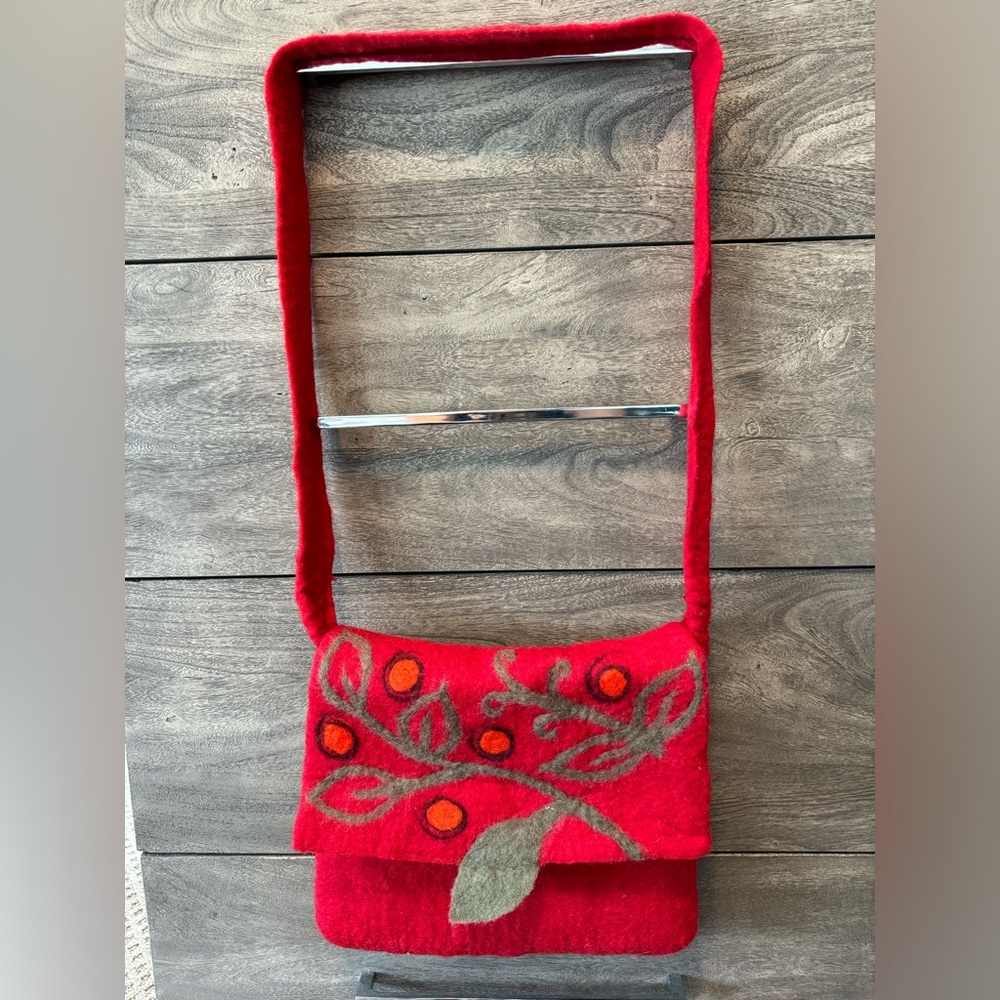 CROSSBODY BAG bright red felt handbag
